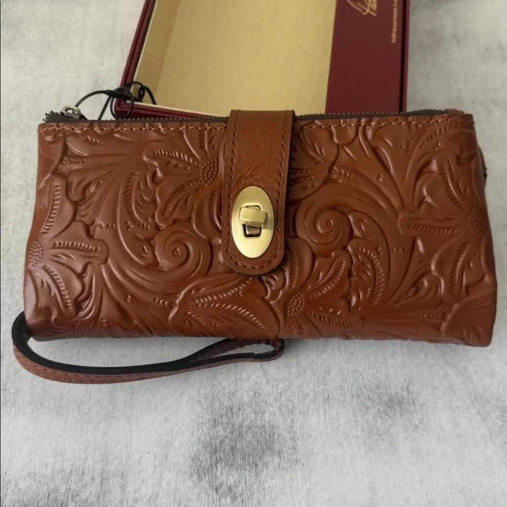 Patricia Nash Leather Tooled Annesley Bifold Wallet Florence Brown